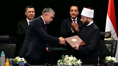 «مدبولي» ورئيس الجمهورية القيرغيزية يشهدان توقيع عدد من الاتفاقيات لتعزيز التعاون بين البلدين