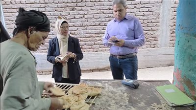 بالصور.. ضبط بطاقة تموينية بمخبز بلدى بغرض التربح والاستيلاء على الدعم بالأقصر