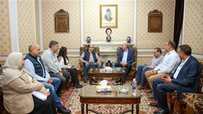تفاصيل لقاء محافظ الغربية ووزير قطاع الأعمال العام بشركة مصر للغزل والنسيج بالمحلة