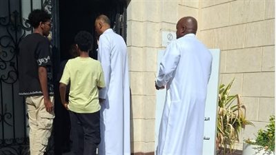 توافد المصريون بالبحرين للتصويت في انتخابات مجلس النواب 2025