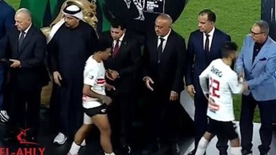 والد خوان بيزيرا يوضح سبب عدم مصافحة نجله على وزير الرياضة 