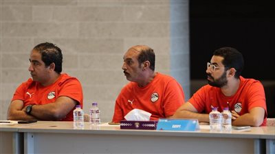 مصر بالقميص الأحمر وأوزبكستان بالأبيض في ودية 14 نوفمبر