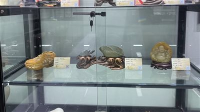 متحف كاراماي للخزف الأرجواني.. صرح ثقافي يعرض تراث شينجيانغ 