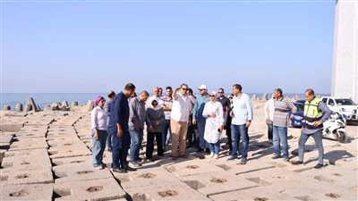 محافظ دمياط يتابع ميدانيًا مخطط تطوير منطقة الفنار واللسان برأس البر