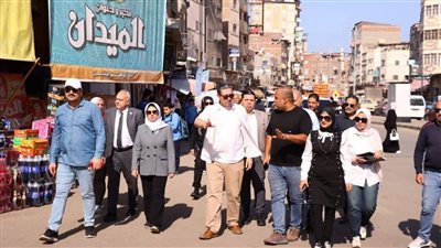 محافظ دمياط يبحث ميدانيًا خطة تطوير سوق عزبة البرج 