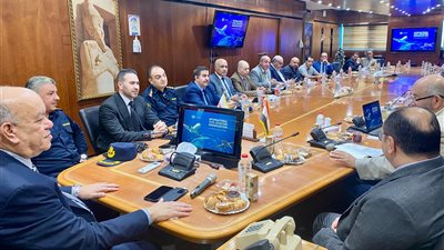 بالتعاون مع وزارة البيئة وسلطة الطيران المدني أنظمة إطفاء صديقة للبيئة في مطار القاهرة