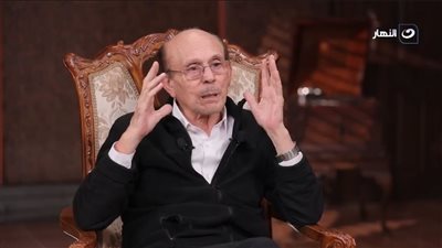 محمد صبحي يروي تفاصيل حريق مسرحه ومنزله: تفوق على تخطيط المافيا