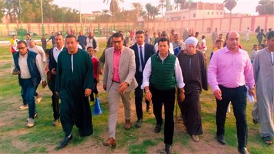بالصور.. «وزير الشباب والرياضة» يتفقد مركز شباب الاتحاد في منشاة العماري بالأقصر