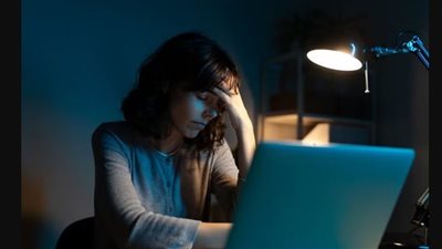 هل التهاب الدماغ المناعي حالة إجهاد وتعب؟