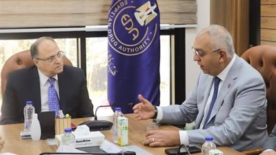 هيئة الدواء وفارما أوفرسيز تبحثان تحسين توزيع الدواء وسلاسل الإمداد