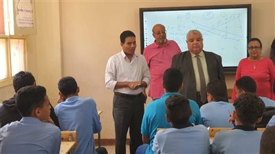 وكيلا «الصحة والتعليم» يتفقدان صحة وسلامة التلاميذ داخل المنشآت التعليمية بالأقصر