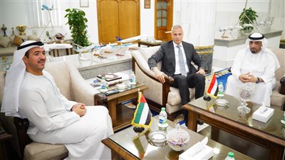 رئيس القابضة لمصر للطيران يلتقي وفد من مجموعة طيران أبوظبي لبحث تعزيز التعاون المشترك
