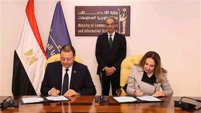 وزير الاتصالات: التعاون مع هيئة الاعتماد والرقابة لتنفيذ مشروعات التطوير المؤسسي الرقمي