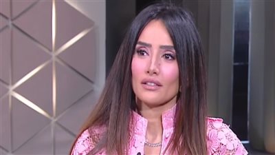 زينة لـ لميس الحديدي: أنا متعقدة من الرجالة.. مشوفتش رجالة في حياتي