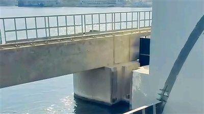 الري: بدء اختبار المنظومة الكهربائية لبوابات المفيض بقناطر إسنا الجديدة 