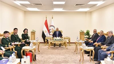  وزير الإنتاج الحربي يستقبل ممثلي وزارة الدفاع الفيتنامية لبحث أوجه التعاون المشترك