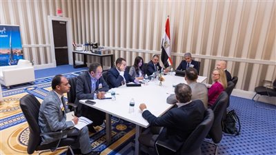 وزير السياحة والآثار يعقد سلسلة من اللقاءات المهنية مع عدد من منظمي الرحلات بالسوق الأمريكي