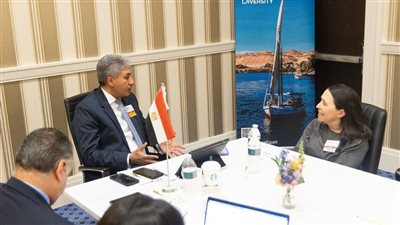 وزير السياحة يستعرض طفرة السياحة المصرية أمام أهم وسائل الإعلام الأمريكي