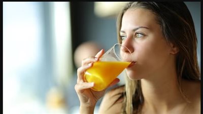 هذا ما يحدث لجسمك عند تناول عصير البرتقال يوميًا