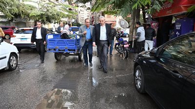 جولة ميدانية مكبرة لمحافظ الغربية لمتابعة حركة النقل ورفع الإشغالات بشوراع طنطا 