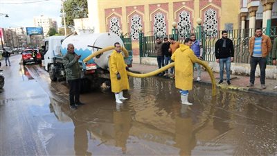 محافظ الغربية يتابع أعمال كسح مياه الأمطار بجميع مراكز ومدن المحافظة
