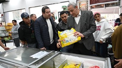 محافظ الغربية يتفقد منفذ جهاز مستقبل مصر للتنمية المستدامة بالمحلة الكبرى