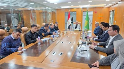 محافظ المنيا يتابع غلق اللجان خلال اليوم الأول لانتخابات مجلس النواب 