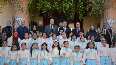 رئيس جامعة دمياط يشهد قافلة مجتمعية للتوعية بترشيد استهلاك المياه والطاقة 