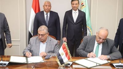 وزير الزراعة ومحافظ الوادي الجديد يشهدان توقيع بروتوكول تعاون