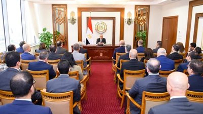  وزير الخارجية يجتمع مع قيادات الوزارة من الدرجات الوسطى لمتابعة سير العمل