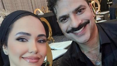 بالتلاتة.. مصطفى أبو سريع يعلن طلاقه عن زوجته عبر «إنستجرام»