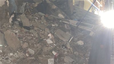 استخراج جثمان شاب من أسفل منزل منهار بالمنيا وبدء التحقيقات