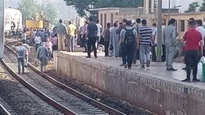 مصرع شاب مجهول الهوية بعد إلقاء نفسه أمام قطار الصعيد بمحطة ملوي