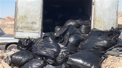 قرار عاجل من محافظ أسوان بعد رصد شركة تلقى كميات النفايات الطبية