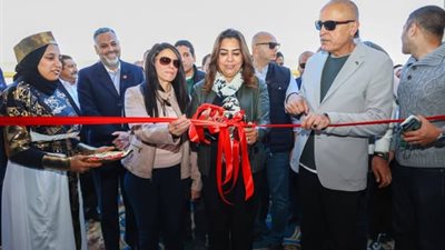 وزيرتا التخطيط والتنمية المحلية يفتتحان المجزر الآلي ويضعان حجر أساس السوق الحضاري بالبياضية