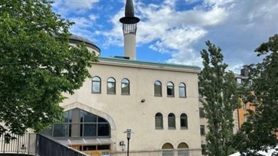 اعتداء عنصري يستهدف مسجد ستوكهولم والإساءة للمصحف الشريف