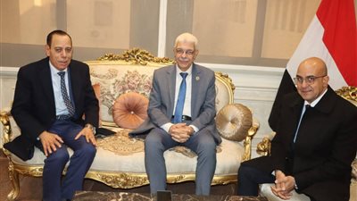 تفاصيل لقاء رئيس جامعة المنوفية برئيس محكمة شبين الكوم والمحام العام