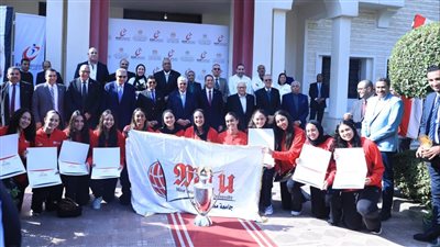 وزيرا التعليم العالي والرياضة يكرّمان أبطال الجامعات المتفوقين رياضيا دوليا