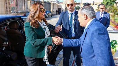 وزيرة التنمية المحلية ومحافظ بورسعيد يتفقدان المرحلة الأولى من كورنيش بورسعيد السياحي 