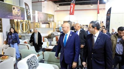 محافظ دمياط ورئيس جهاز تنمية المشروعات يفتتحان معرض 