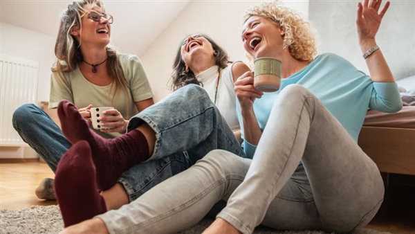 الضحك من القلب.. فوائد صحية مذهلة لن تتخيلها