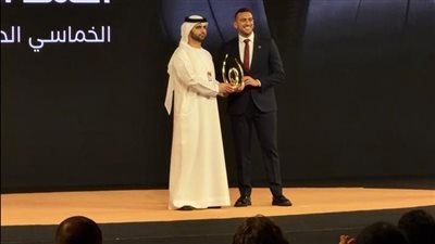 وزير الرياضة يهنئ البطل الاولمبي أحمد الجندي بعد تتويجه أفضل رياضي عربي
