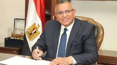 بالأسماء.. اعتماد التشكيل النهائي للجنة المشرفة على انتخابات حزب الوفد