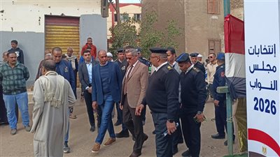 بالصور.. مدير أمن الأقصر يتفقد انتظام سير العملية الانتخابية لمجلس النواب