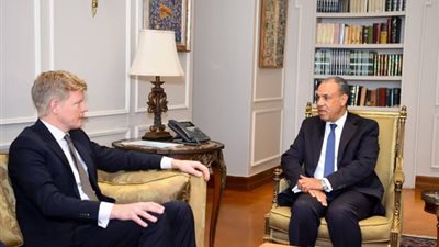وزير الخارجية يؤكد للمبعوث الأممي الخاص لليمن ضرورة تثبيت التهدئة وخفض التصعيد