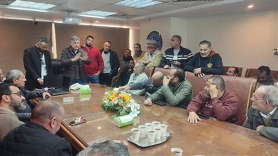 اجتماع مع تجار سوق السمك بالقنطرة لبحث تنسيق الشارع وتحسين السيولة المرورية