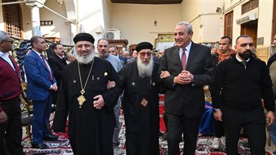 محافظ الغربية يشارك الأقباط الاحتفالات ويوزع هدايا الرئيس على الأطفال بالمحلة وسمنود