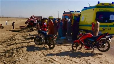 تفاصيل مصرع وإصابة 14 شخصًا في حادث انقلاب ميكروباص بالمنيا 