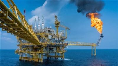 اكتشاف 4 آبار جديدة بالصحراء الغربية 4500 برميل بترول يوميا 