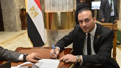 النائب عمرو فهمي: يجب التكاتف داخل البرلمان لسن تشريعات تعكس أولويات الشارع المصري